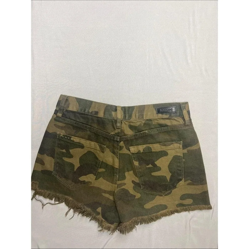Cammo shorts  frayed hem